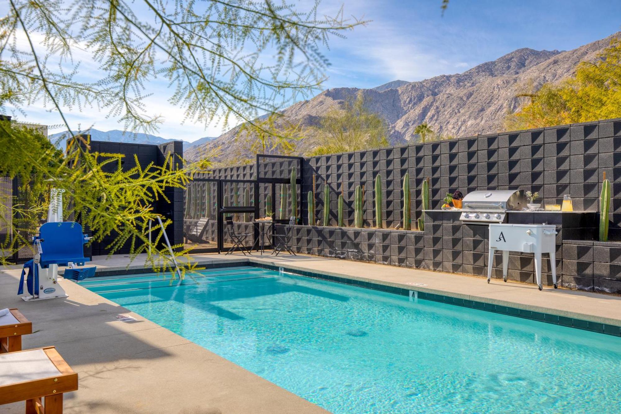 Blackhaus By Avantstay Ada Modern Rooms, Pool & Bbq Palm Springs Exterior photo